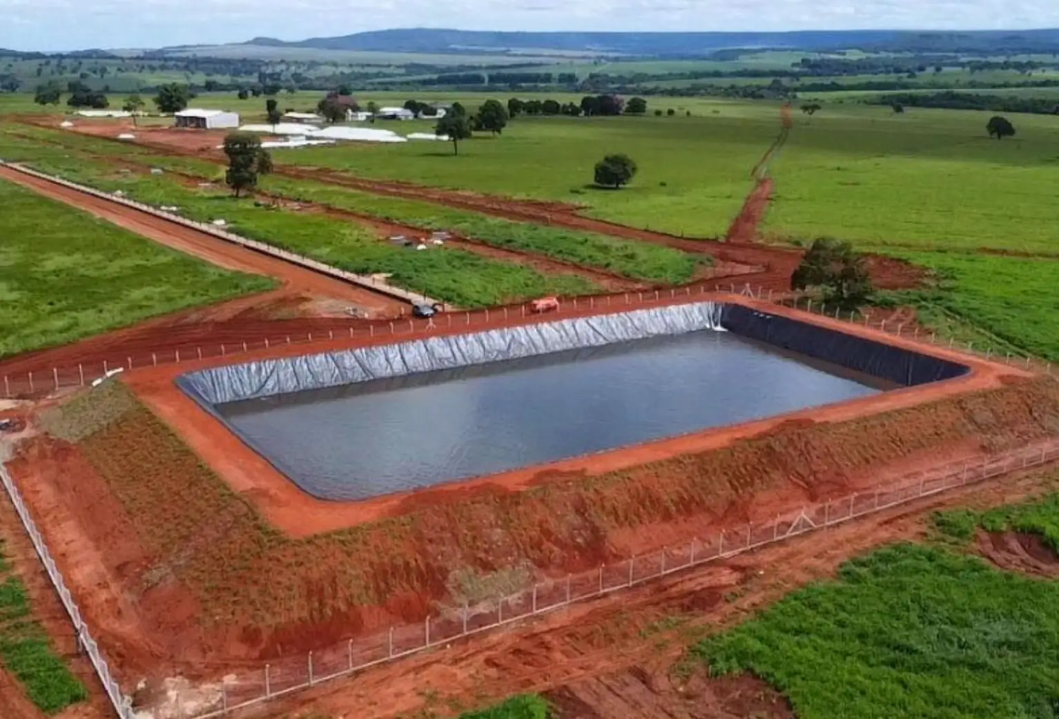 Geomembrana PEAD - Reservatório de água 002